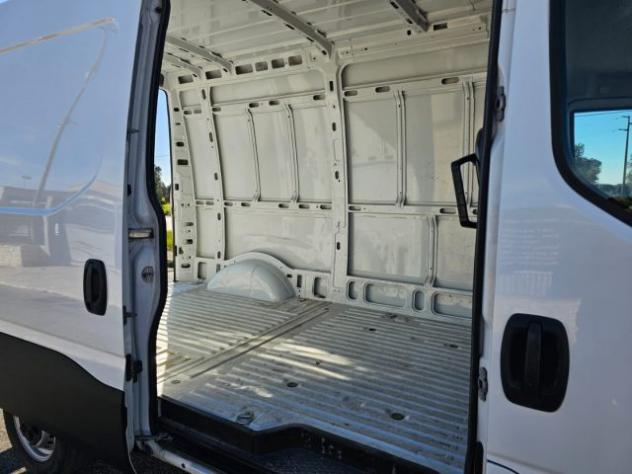 IVECO Daily 35S12V 2.3 HPT PM-TM Furgone Passo 3520 rif. 23712727 - Foto 9