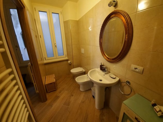 TRILO DI RECENTE RISTRUTBORGO FORNOVO PIANO SECONDO-TERMOAUTONOMO E CLIMATIZZATO - Foto 5