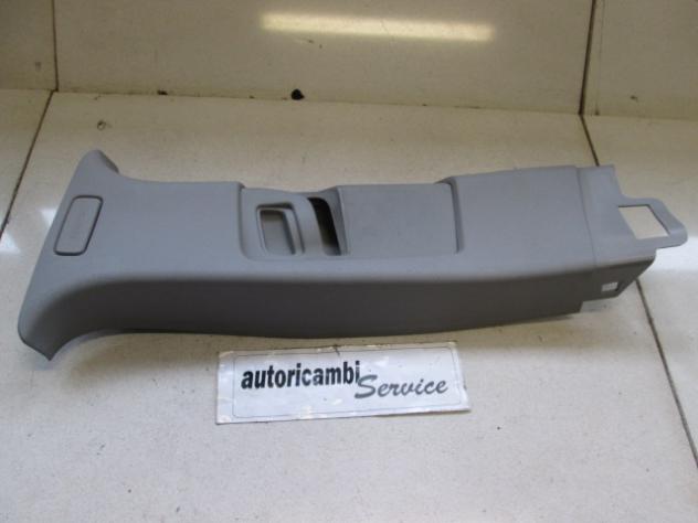 13129316 RIVESTIMENTO MONTANTE CENTRALE SINISTRO OPEL ZAFIRA B 1.9 D 88KW 6M 5P (2007) RICAMBIO USATO