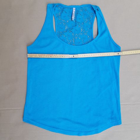 T-shirt e due bluse taglia S - Foto 5