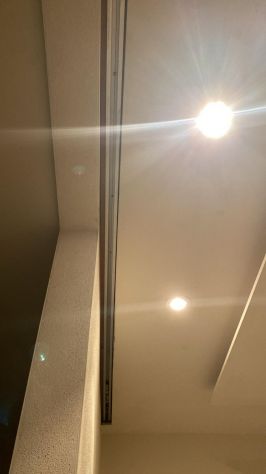 PORTE SCORREVOLI ARTIGIANALI SU MISURA IN LEGNO MASSELLO - Foto 3