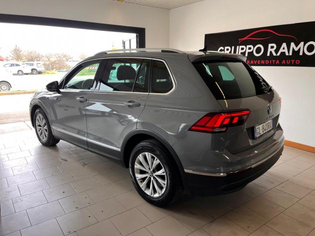 Volkswagen Tiguan 2.0 TDI 150 CV SCR DSG 4MOTION Life - Foto 4