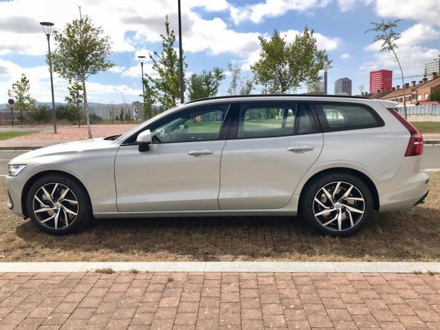 Volvo V60 T6 310cv AWD Momentum AUT. - Foto 2