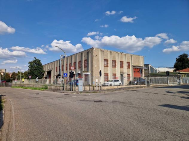 Immobile di 1250 m² con più di 5 locali in vendita a Baranzate - Foto 2