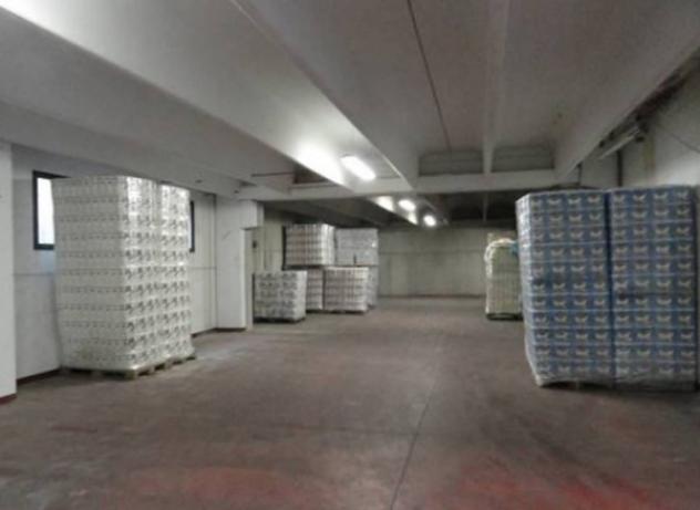 Immobile in asta di 198 m² con più di 5 locali in vendita a Paderno Dugnano - Foto 2