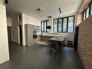 Appartamento di 80 m² con 2 locali in affitto a Milano