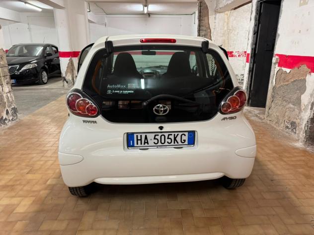 TOYOTA AYGO 1.0 CONNECT SOLO 59.000 KM GARANZIA NEOPATENTATI OK. - Foto 4