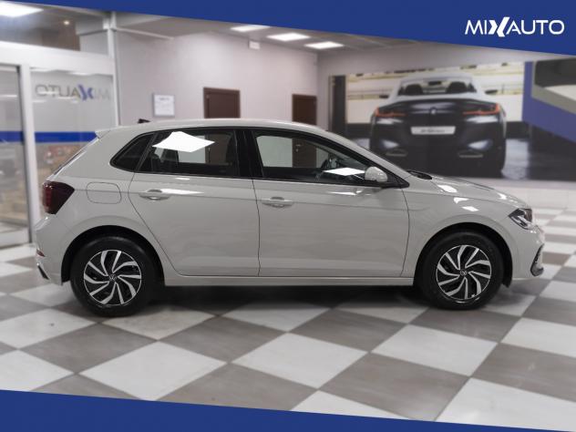 Volkswagen Polo 1.0 TSI Life 95CV - Foto 6
