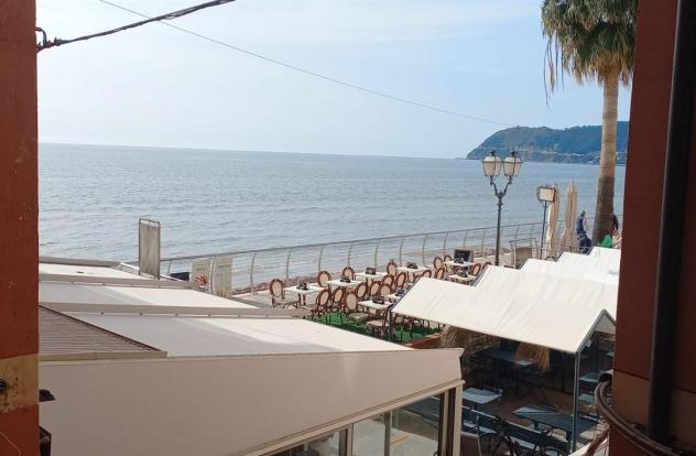 Alassio, vendesi mono bilocale sul mare. - Foto 2