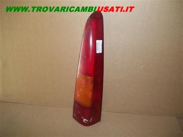 FANALE POST.D.VOLVO 850 999-U04670 Parti elettriche  Fanaleria  Fanali  Fanale post. dx. VOLVO - 850 - 01-01-1992 - 01-12-1996
