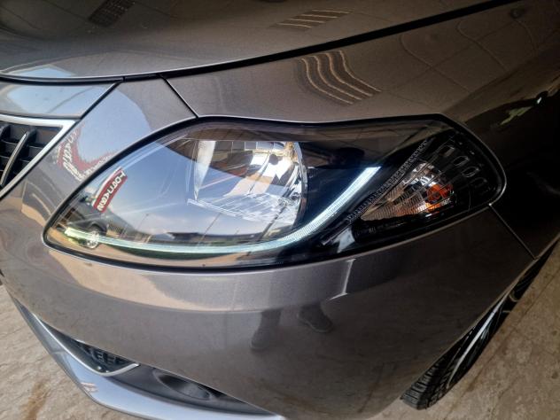 Lancia Ypsilon 1.0 Hybrid Gold 2023 - Foto 9