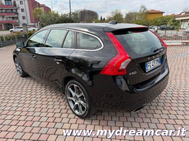VOLVO V60 D2 120 cv Ocean Race rif. 24056726 - Foto 8