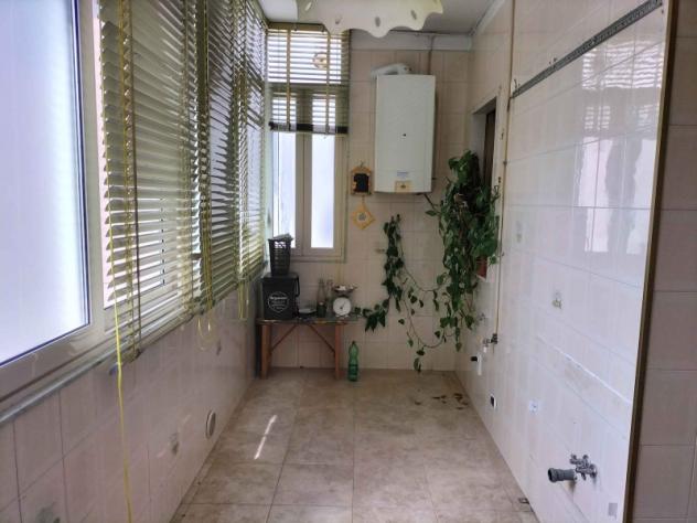 Bari San Paolo. Via Basilicata. Libero. Ottimo. Quadrivani accessoriato. - Foto 5