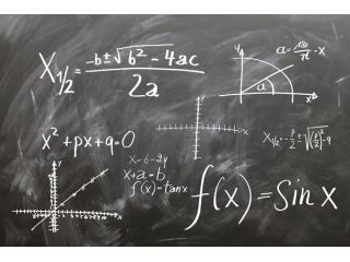 Insegnante impartisce lezioni di Matematica ed Economia tel 3477249595