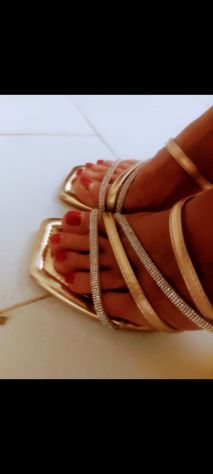 Massaggi, Luxtherapy Antidolore, Epilazione, Mani-Pedicure Anche a domicilio Tel:3408708676