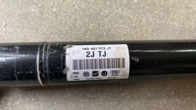 Semiasse anteriore DX Volkswagen Golf 5 1.6 benzina del 2006 (1K0407272JT) - Foto 4