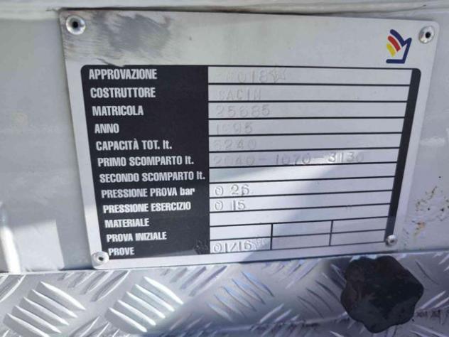 IVECO Eurocargo 100e17 cisterna carburante rif. 24148999 - Foto 7