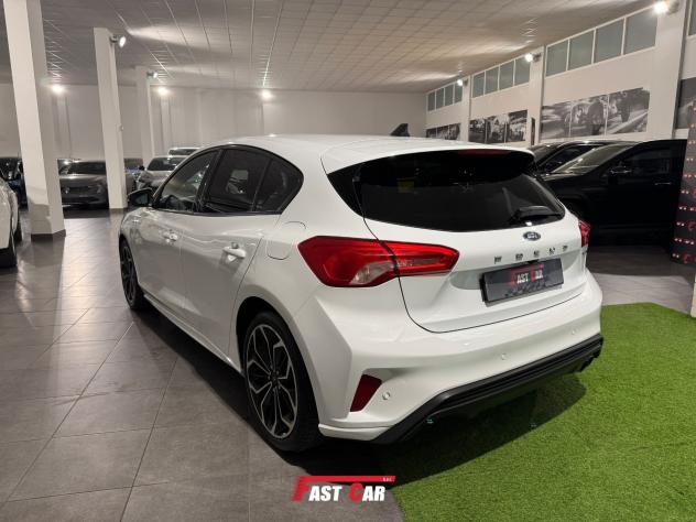 Ford Focus 1.0 EcoBoost Hybrid 125CV 5p. ST Line - Foto 7