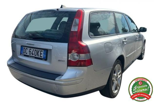 VOLVO V50 2.0 D cat Momentum rif. 23905173 - Foto 2