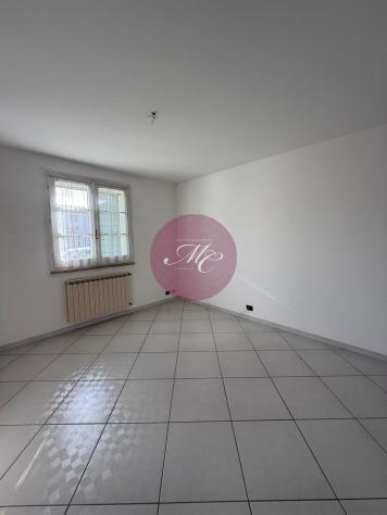 Classe (Ra) - Villetta Bifamiliare con giardino angolare e tre letto - Foto 11