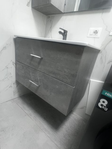 Set Arredo Bagno Sospeso Moderno