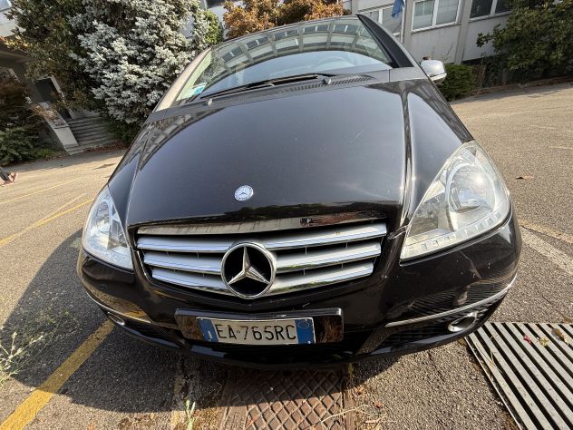 LOTTO 1 - Autovettura Mercedes Classe A targata EA765RC - Foto 6