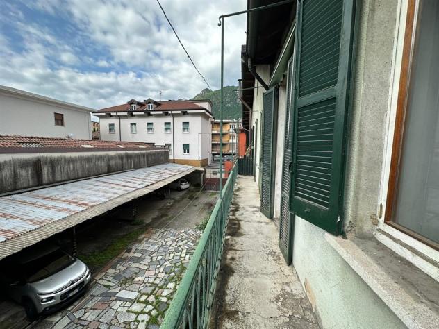 BILOCALE E TRILOCALE DA RISTRUTTURARE A LECCO Pescarenico - Foto 3