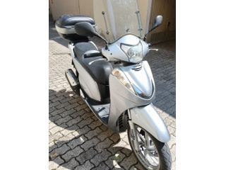 Scooter sh 300