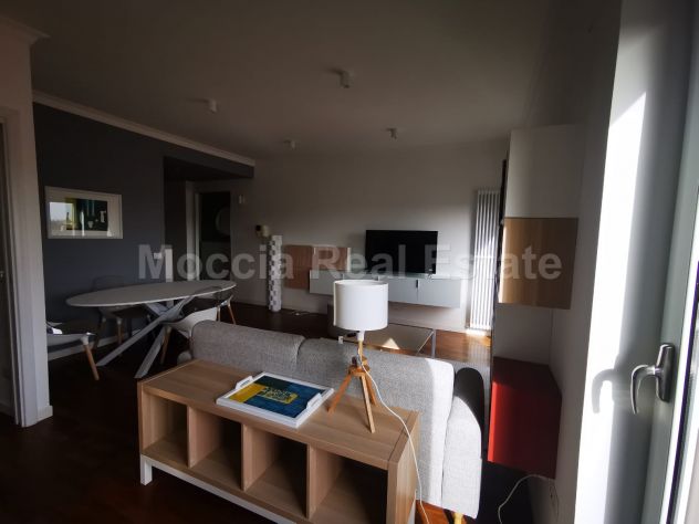 MOCCIA TRILOCALE ARREDATO NUOVO MODERNO CENTRO CON BOX (LU) - Foto 8