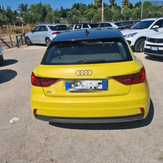 AUDI A1 SPB 25 TFSI S tronic Identity Black rif. 24010601 - Foto 3