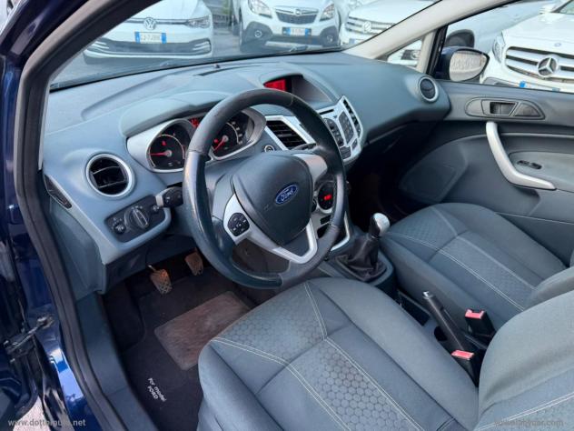 FORD Fiesta 1.6 TDCi 95 CV 5p. Titanium - Foto 10
