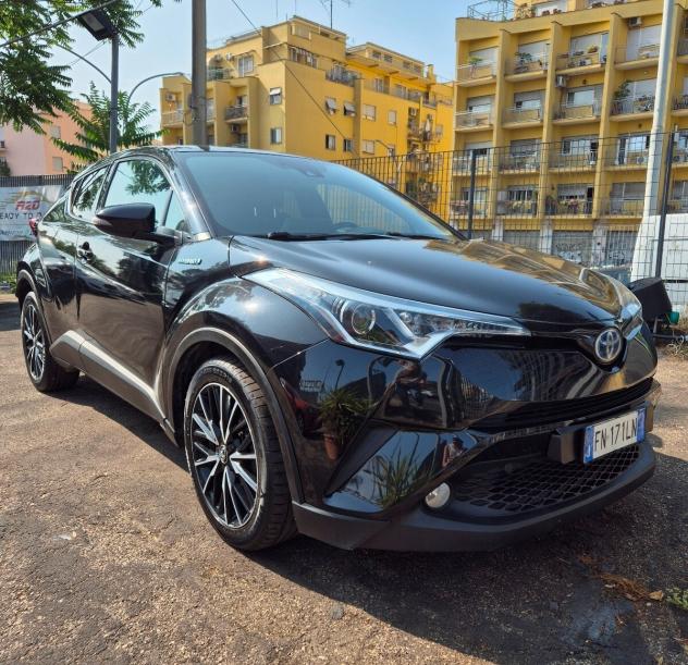 Toyota C-HR 1.8 Hybrid E-CVT Toyota Team