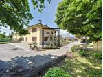 VILLA di 11 vani e di 300 mq (ALTOPASCIO) rif. 3442