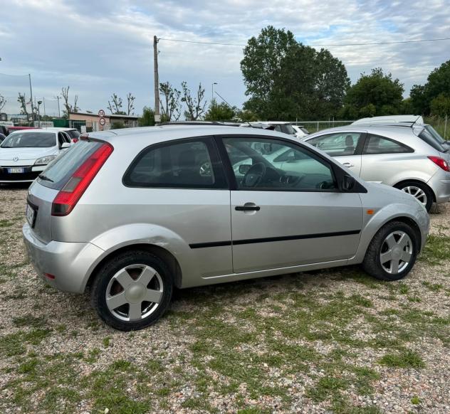 Ford Fiesta 1.2 16V 3p. Ghia Neopatentati - Foto 5