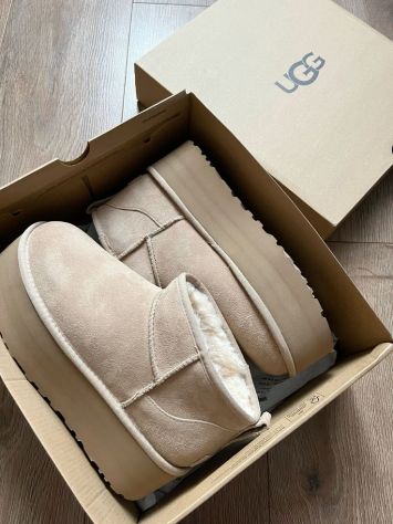 Sneakers Uniche e di Tendenza: Vendita al Dettaglio e in Lotto in Tutte le Tagli - Foto 8