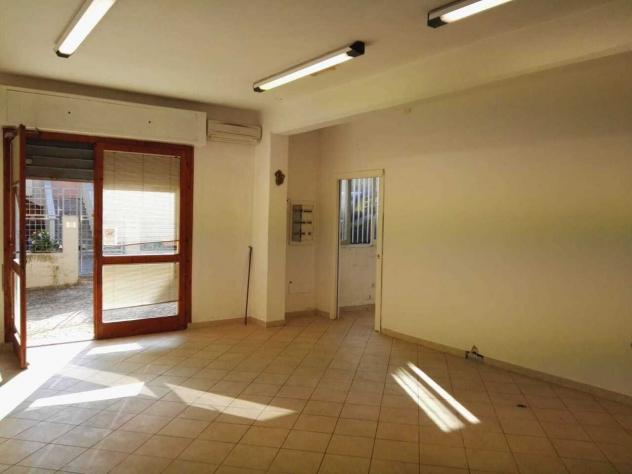 Oltre 3 vetrine in affitto a Senigallia - Foto 5
