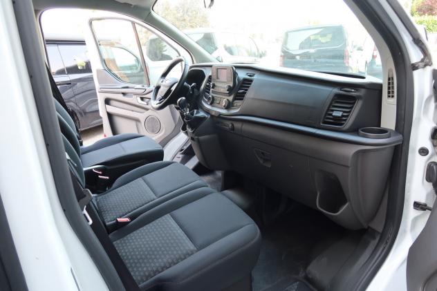 Ford Tourneo Custom 2.0 EcoBlue 170CV Trend 9p - Foto 10