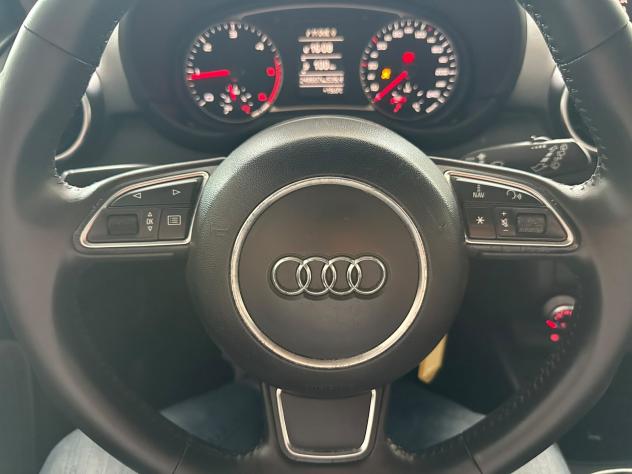 AUDI A1 1.6TDI 3P 90cv OK NEOPATENTATI - Foto 8