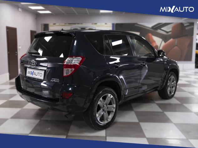 Toyota RAV 4 2.2 Crossover D-4D Exclusive 150CV Auto - Foto 5