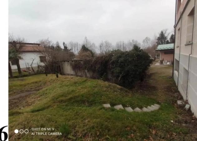Immobile in asta di 157 m², box auto in vendita a Merone - Foto 2