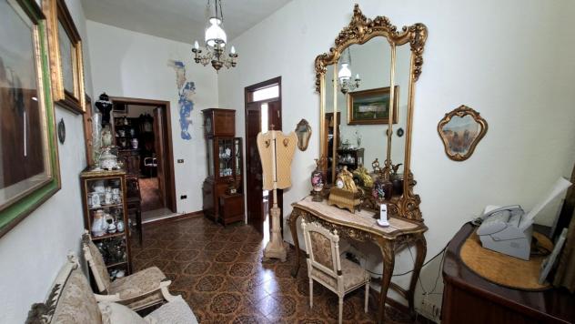 Nel centro storico di Quartu S. Elena, vi proponiamo un'affascinante casa campidanese storica con cortile interno, vicina a tutti i servizi e ai trasp - Foto 11