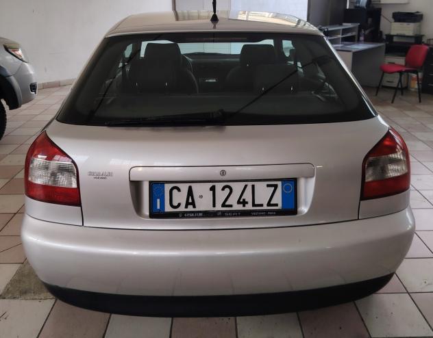 Audi A3 1.9 TDI/110 CV cat 3p. Attraction - Foto 6