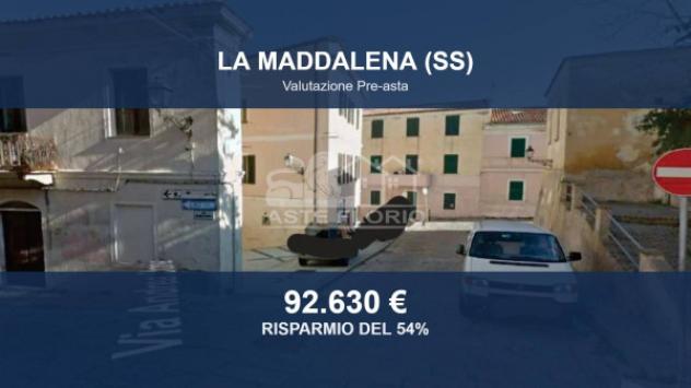 Immobile in asta di 106 m² con più di 5 locali in vendita a La Maddalena