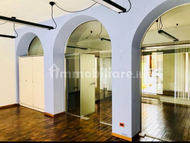 NEGOZIO/UFFICIO AD ALTA VISIBILITÀ – SAN MICHELE, VERONA - Foto 6
