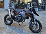 KTM 690 Supermoto