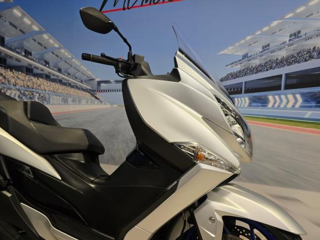 Suzuki Burgman 400 02/2023 - Km 18400 - Foto 3