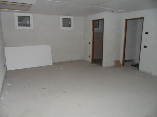 VILLA A SCHIERA di 3 vani e di 150 mq (CAVENAGO DI BRIANZA) rif. IGC VILLA CENTRALE - Foto 6