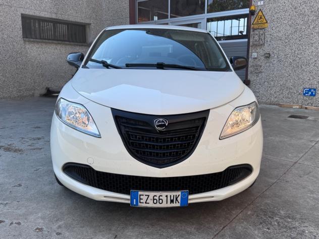 Lancia Ypsilon 1.2 69 CV 5 porte GPL Ecochic Gold - Foto 5