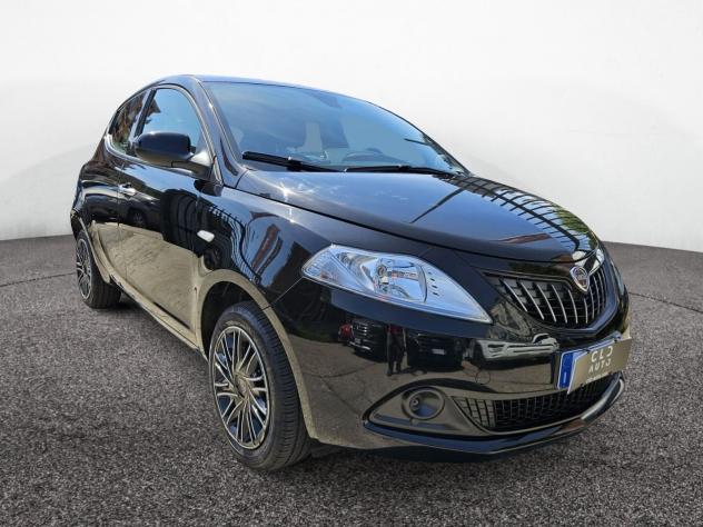 Lancia Ypsilon 1.0 FireFly 70cv Hybrid - Foto 3