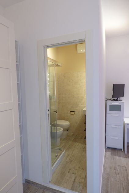 Stanza singola con bagno privato - Fermata METRO BLU M4 a 200mt. - Foto 4